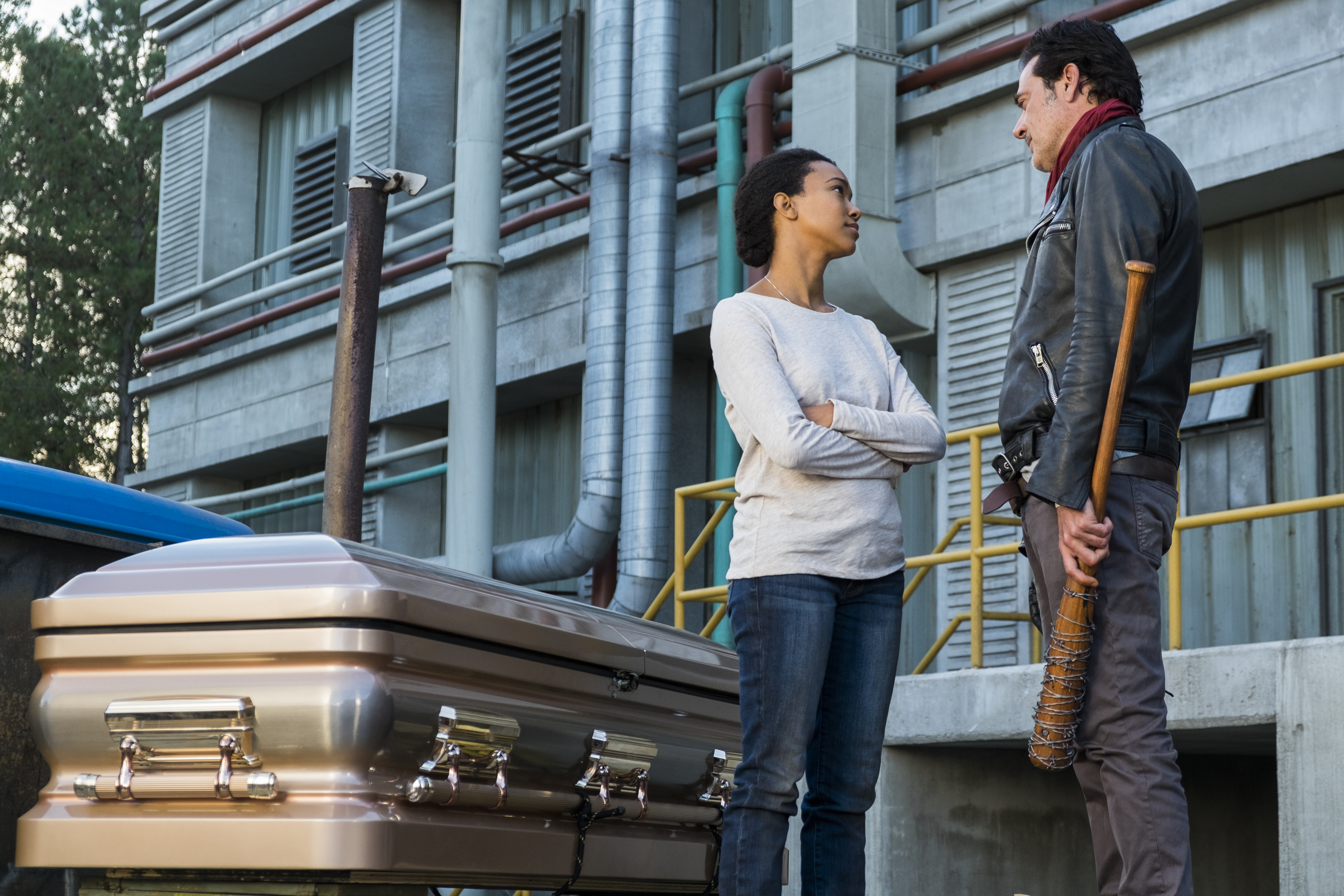 Sonequa Martin-Green (Sasha) and Jeffrey Dean Morgan (Negan). Photo credit Gene Page/AMC